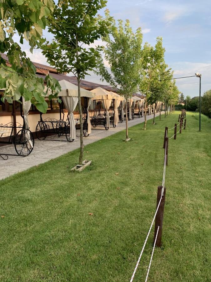 Hanul Cocosul Vitanesti Exterior foto